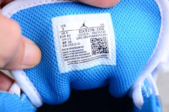 Nike Air Jordan 1 Mid University Blue DX9276-100 