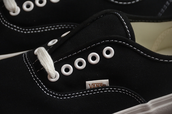 Vans Authentic VR3 VN0005UD1KP 