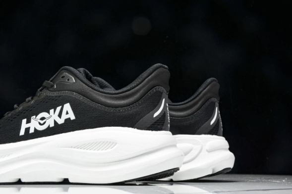 HOKA Bondi 9 1162012 BWHT 