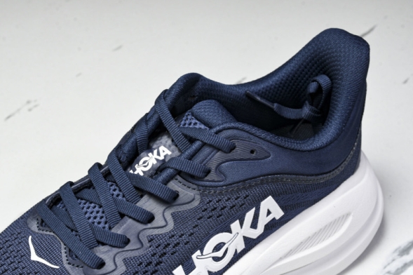HOKA Bondi 9 1162011 VYN 