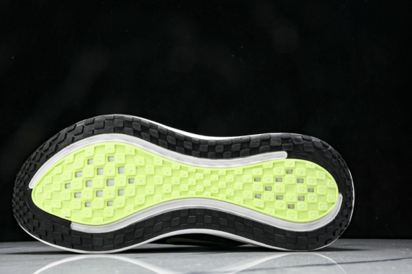 Nike Air ZoomX Vomero 18 Plus HM6805 107  