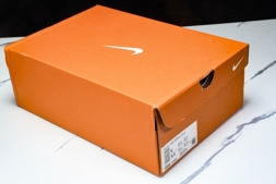 Nike Air ZoomX Vomero 18 Plus HM6805