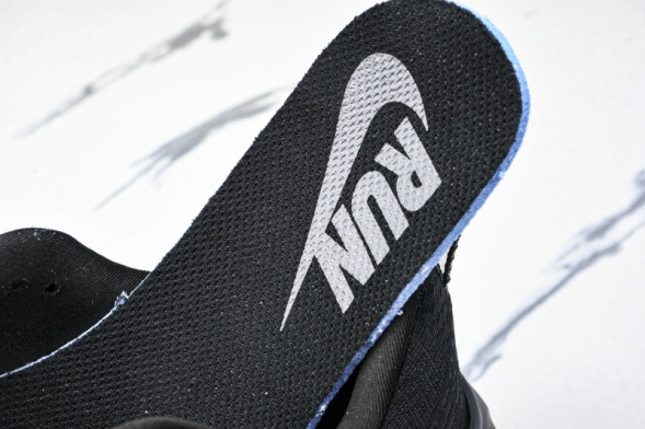 Nike Air ZoomX Vomero 18 Plus HM6805 