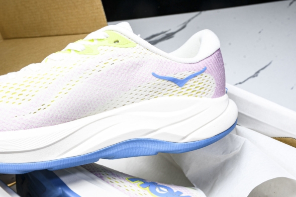 Hoka Rincon 4 1155133 FNK 