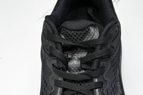 HOKA Bondi 9 1162011 BBLC 