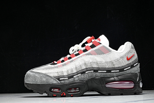 Nike Air Max 95 x Undefeated IB4523-003 