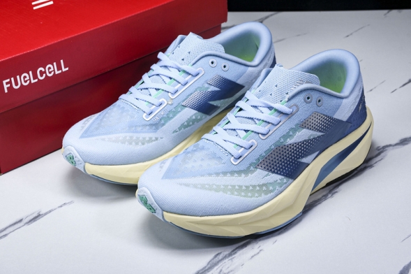 New Balance FuelCell Rebel V4 WFCXCH4 