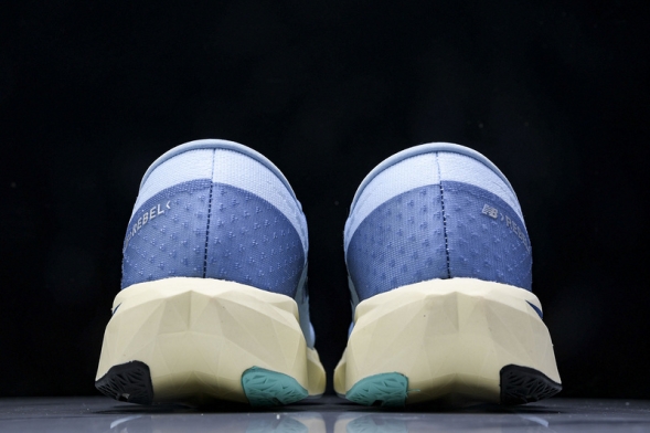 New Balance FuelCell Rebel V4 WFCXCH4 