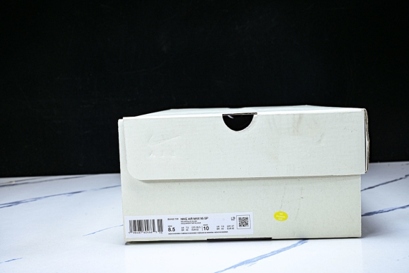 Nike Air Max 95 x Undefeated IB4453-100 