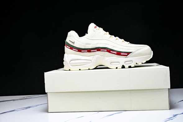 Nike Air Max 95 x Undefeated IB4453-100 