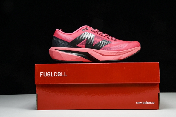 New Balance FuelCell Rebel V4 MRCXWG4 