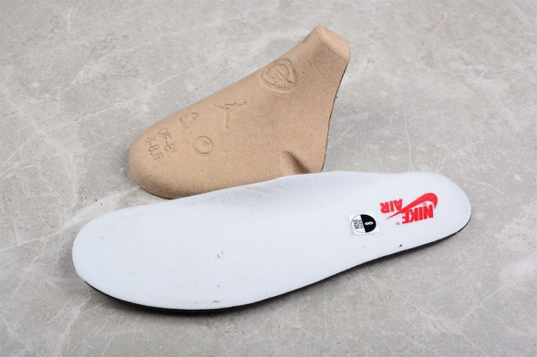 Nike Air Jordan 1 Mid Chicago Reimagined DZ5485-612 