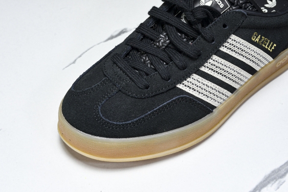 Adidas Gazelle Indoor Core Black Wonder White JI2755  