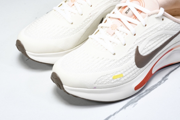 Nike Journey Run IB4663-121 