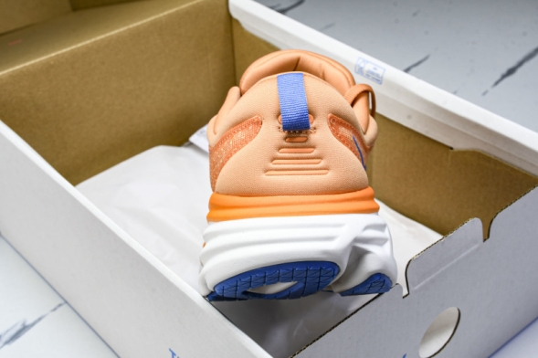 HOKA Bondi 8 1123202 IMON 