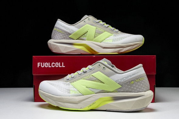 New Balance FuelCell Rebel V4 MFCXLUM 