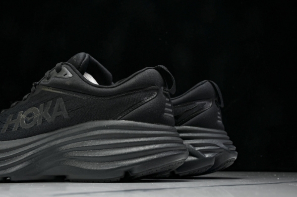 HOKA Bondi 8 1123202 BBLC 