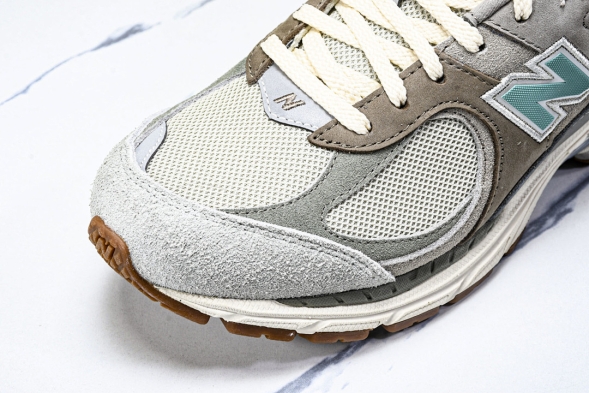 New Balance 2002R M2002RAM 