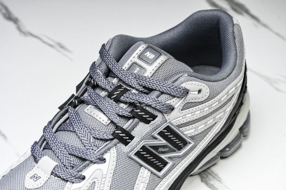 New Balance 1906 M1906RLG  