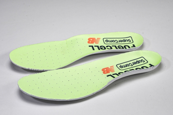 New Balance FuelCell Rebel V4 MFCXLL3 