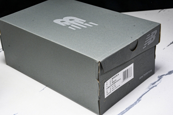 New Balance 2002R M2002RLN 