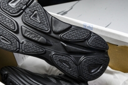 HOKA Bondi 8 1155391 BBLC