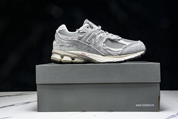 New Balance 2002R M2002RDM 