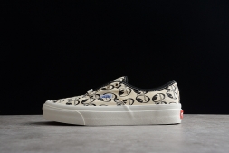 Vans X MOONEYES Authentic 44 DX VN0A5KX4AVP
