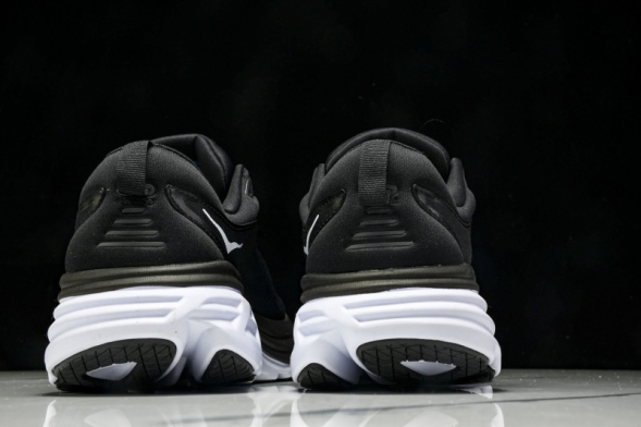 HOKA Bondi 8 1123202 BWHT 