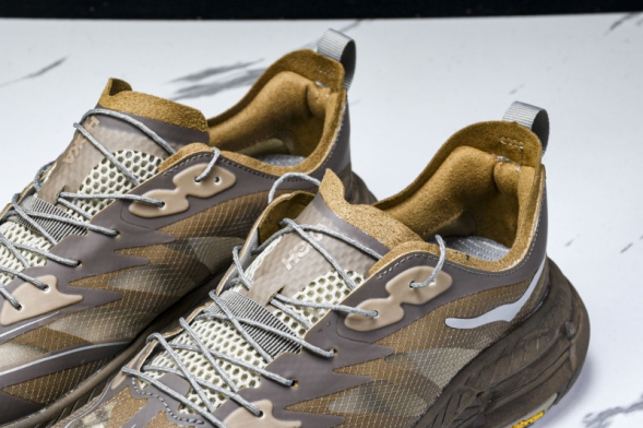 Hoka Satisfy Running Mafate Trail 1157050 RBBR 