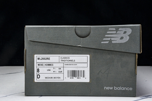 New Balance 2002R ML2002RE 