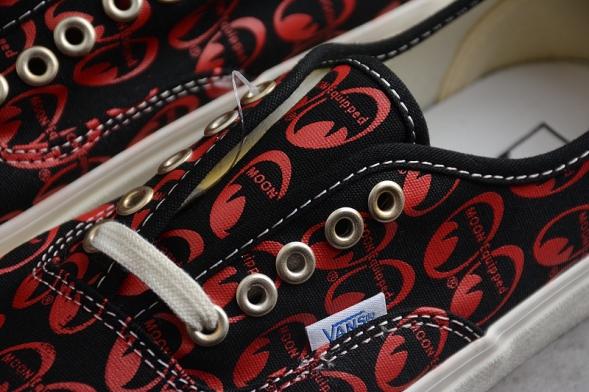 Vans X MOONEYES Authentic 44 DX VN0A5KX4AVO 