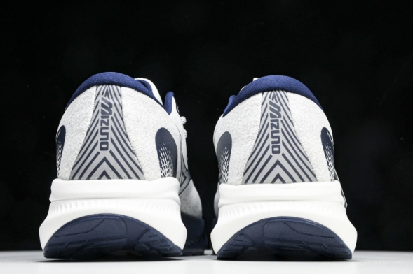 Mizuno Astro Plus D1GH240103 