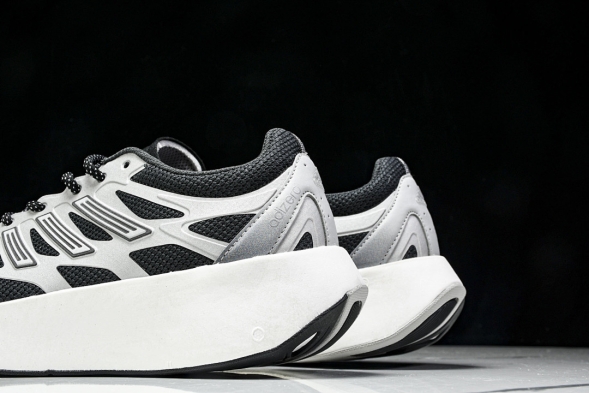 Adidas Adizero Aruku 