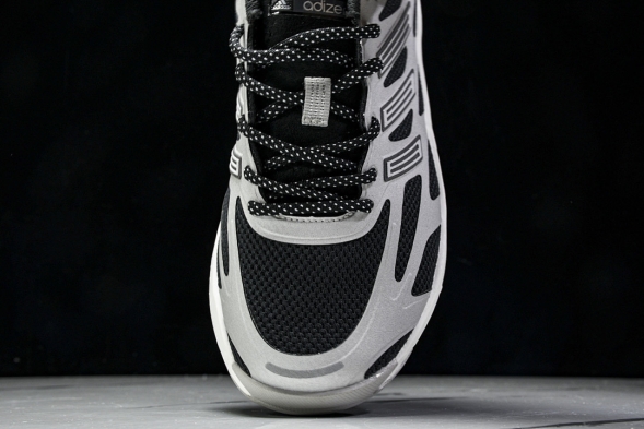 Adidas Adizero Aruku 