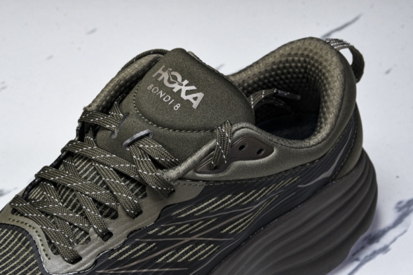 HOKA Bondi 8 1155391 UBR 