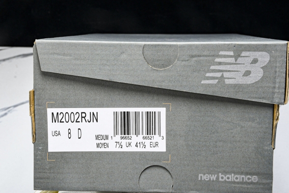 New Balance 2002R M2002RJN 