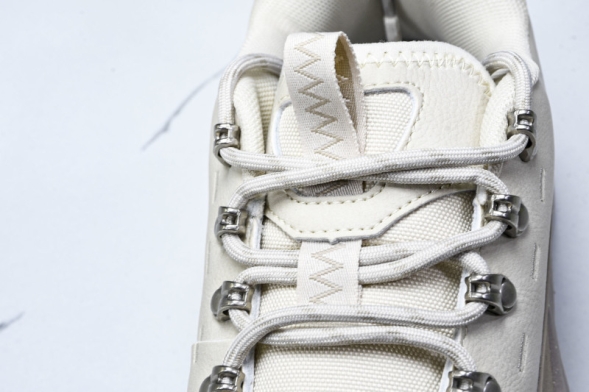 Hoka Tor Summit 1147952 OLK 