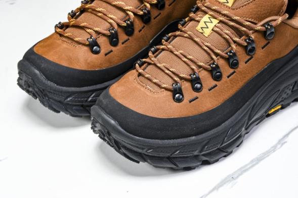 Hoka Tor Summit 1147952 HBCK 