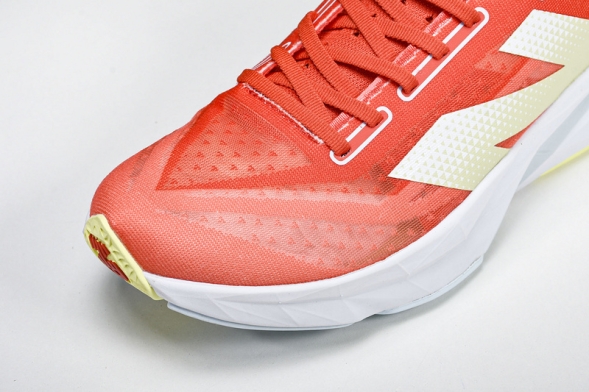 New Balance FuelCell Rebel V4 WFCXLR4 