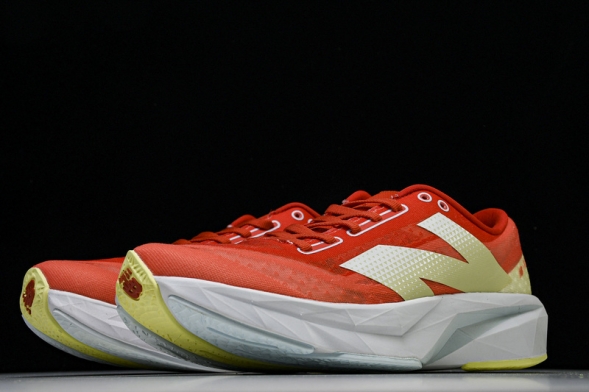 New Balance FuelCell Rebel V4 WFCXLR4 