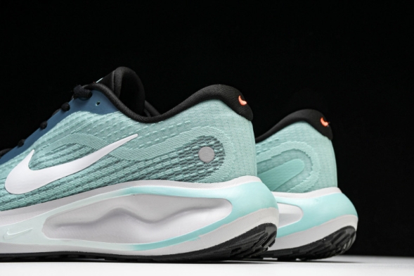 Nike Journey Run FN0228-300 