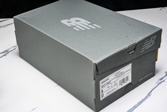 New Balance 2002R M2002RGZ 