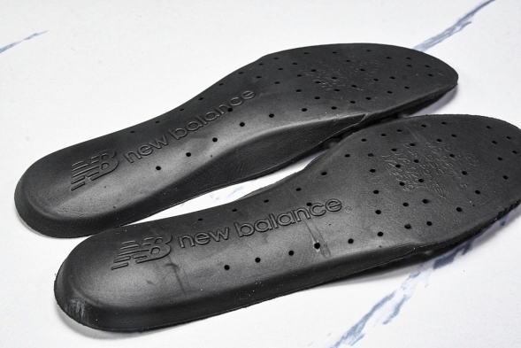 New Balance 2002R M2002RGZ 