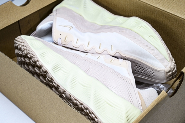 HYEIN SEO x Nike Ava Rover DX4215-007 