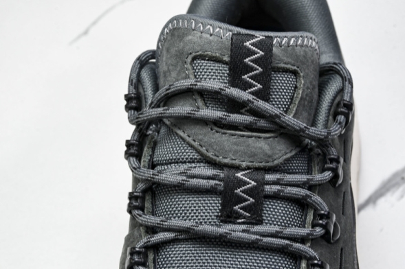 Hoka Tor Summit 1147952 OLC 