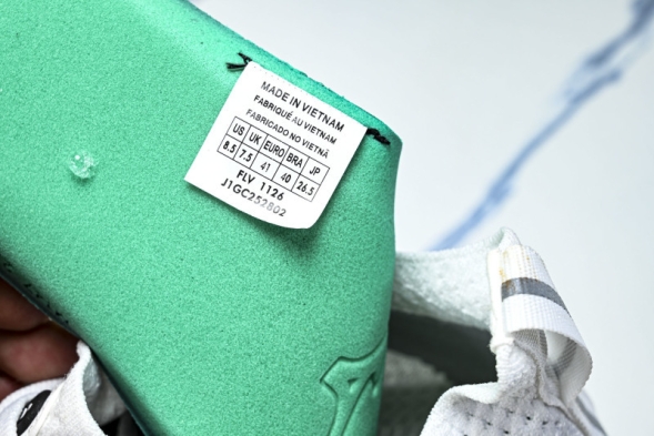 Mizuno Neozen J1GC252802 