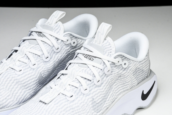 Nike Motiva DV1237-102 