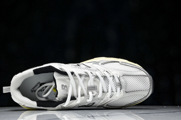 New Balance 530 MR530TA 