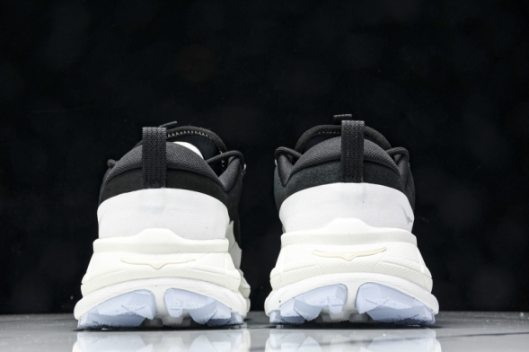 Hoka Tor Summit 1157070 SWW 